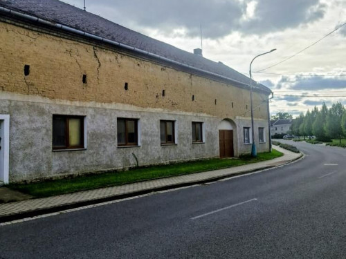 Prodej RD 5+1 a 1+1 v Loučanech