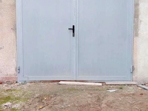 Pronájem nebytového prostoru s parkovacím stáním v Olomouci, Řepčíně
