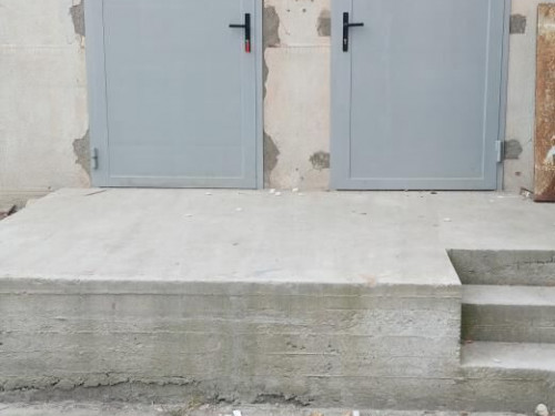 Pronájem nebytového prostoru s rampou a parkovacím stáním v Olomouci Řepčíně